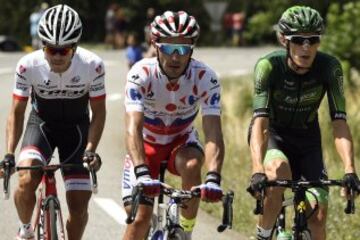 Julian Arredondo, Joaquim Rodriguez y Pierre Rolland ruedan durante la escapada.