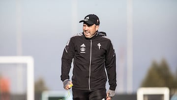 El técnico argentino Eduardo Coudet, durante un entrenamiento del Celta en la ciudad deportiva del club celeste.