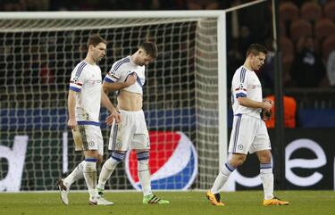 Cavani comes off bench to give PSG edge against Chelsea