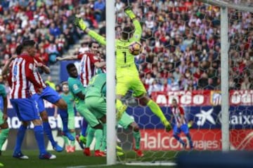 Gol 1-1 de Godín