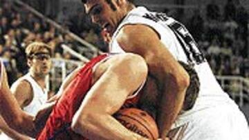 <b>INSUFICIENTE.</B> Coraje de Sonseca, pero mal día de Tarlac y Reyes.