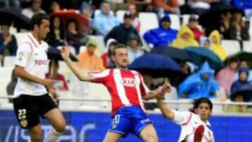 Mista juega con el Atlético el 18 de mayo de 2008.