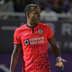 Cruz Azul  hace oficial la salida de Rómulo Otero