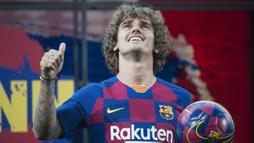 Antoine Griezmann, en su presentaci&oacute;n como jugador del Barcelona
  