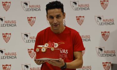 Bernabéu y Sánchez-Pizjuán despedirán en Navidad a Navas