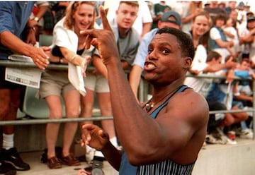 Carl Lewis es uno de los deportistas ol¨ªmpicos m¨¢s laureados. Estuvo en Los ?ngeles 84, Se¨²l 88, Barcelona 92 y Atlanta 96. Entre las cuatro citas sum¨® nueve medallas de oro y una plata. El jurado valor¨® su trayectoria, que le vali¨® para ser considerado "El Hijo del Viento" y tambi¨¦n "su ejemplar participaci¨®n en la lucha contra el dopaje".