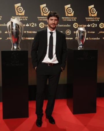 Pacing the red carpet at LaLiga 2016 Awards Gala: best images