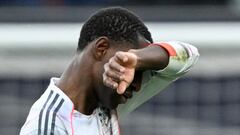 Locura en Alemania: dos rojas y tres goles anulados