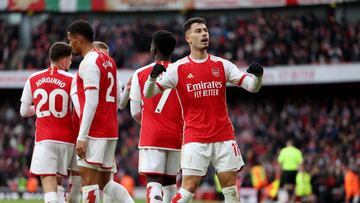 Con una gran exhibición en el Emirates Stadium, el Arsenal regresó a la senda de la victoria goleando al Crystal Palace y poniendo calma a la mini crisis que existía.