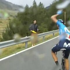 Así se enfada Marc Soler por tener que esperar Nairo