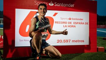 Dani Mateo pulveriza el récord de la hora en pista: 20.593 metros