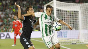 145 partidos con el Betis y 48 con el Valencia en liga.Lleva 5 temporadas con el Betis. Con el Valencia jugó dos y marcó un gol en competición oficial.