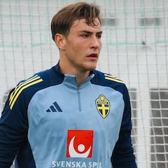 El Racing firma a Simon Eriksson hasta 2030