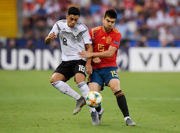 Nadiem Amiri y Mart赤?n Aguirregabiria.