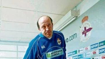 <b>DIRECTO. </b>Lotina se mostró muy claro a la hora de analizar la lesión de Guardado.