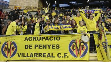 Aficionados del Villarreal.