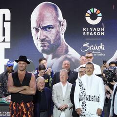 How much do tickets cost for the Tyson Fury - Oleksandr Usyk fight in Saudi Arabia?