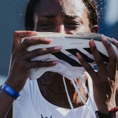 Las zapatillas de 500 euros con las que Assefa batió el récord... y de un solo uso