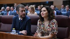 El consejero de Presidencia, Justicia y Administración Local, Miguel Ángel García, y la presidenta de la Comunidad de Madrid y del PP de Madrid, Isabel Díaz Ayuso, durante una sesión plenaria en la Asamblea de Madrid, a 13 de julio de 2023, en Madrid (España). Durante el Pleno, se eligen a los senadores por designación autonómica y a la Diputación Permanente de la XIII Legislatura, antes de cerrar sus puertas durante el verano. Antes de comenzar el pleno, la cámara celebra un minuto de silencio por los asesinatos machistas de las últimas semanas.
13 JULIO 2023;MADRID;ASAMBLEA DE MADRID;DESIGNACIÓN ECONÓMICA
Fernando Sánchez / Europa Press
13/07/2023