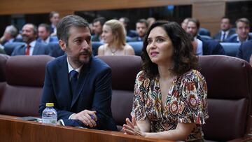 El consejero de Presidencia, Justicia y Administración Local, Miguel Ángel García, y la presidenta de la Comunidad de Madrid y del PP de Madrid, Isabel Díaz Ayuso, durante una sesión plenaria en la Asamblea de Madrid, a 13 de julio de 2023, en Madrid (España). Durante el Pleno, se eligen a los senadores por designación autonómica y a la Diputación Permanente de la XIII Legislatura, antes de cerrar sus puertas durante el verano. Antes de comenzar el pleno, la cámara celebra un minuto de silencio por los asesinatos machistas de las últimas semanas.
13 JULIO 2023;MADRID;ASAMBLEA DE MADRID;DESIGNACIÓN ECONÓMICA
Fernando Sánchez / Europa Press
13/07/2023