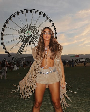 Camila Coelho durante el Festival de Música y Artes del Valle de Coachella 2025 en el Empire Polo Club el 11 de abril de 2025 en Indio, California.