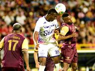 Partido de Liga BetPlay entre Fortaleza y Tolima.