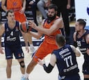 Pangos y los árbitros desquician al Valencia en La Fonteta