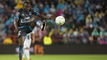 El mediocampista ecuatoriano defiende a su compañero de equipo Carlos Sánchez tras los abucheos recibidos el domingo
