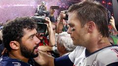 GLENDALE, AZ - FEBRUARY 01:  Russell Wilson #3 of the Seattle Seahawks congratulates Tom Brady #12 of the New England Patriots after the Patriots 28-24  win during Super Bowl XLIX at University of Phoenix Stadium on February 1, 2015 in Glendale, Arizona.  (Photo by Christian Petersen/Getty Images)