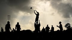 Los All Blacks de Nueva Zelanda durante la sesión de entrenamiento de hoy.