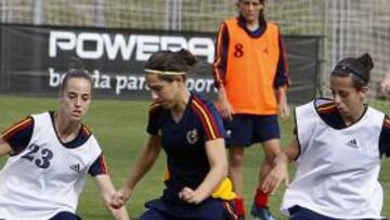 Leire Landa y Vero Boquete.