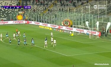 Colo Colo celebró un penal antes de anotarlo: no fue gol