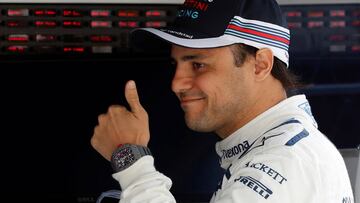 Felipe Massa en el muro de Williams.