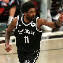 Anti-vaccine-mandate protesters show support for Irving ahead of Nets game