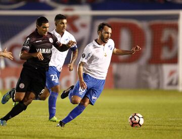 Llega procedente de Nacional de Uruguay para jugar como refuerzo en el mediocampo del Veracruz.