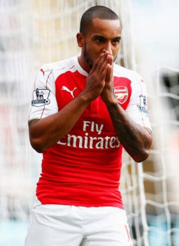 Hace tiempo que Theo Walcott no es titular indiscutible en el Arsenal, pero este inicio de temporada ha visto acción en tres de los cuatro partidos que han disputados los "Gunners" en la Premier League.