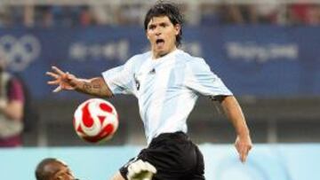 <b>SIGUE EN PEKÍN. </b>Agüero fue titular con su selección, se clasificó y permanecerá en China varios días.