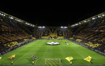 El Signal Iduna Park, uno de los recintos más célebres del fútbol europeo. 