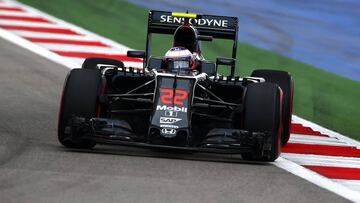 Button con el McLaren en Rusia.