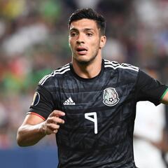 Raúl Jiménez, a un gol de Borgetti y Chicharito en Copa Oro