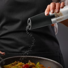 El molinillo de pimienta que tritura las semillas de forma automática