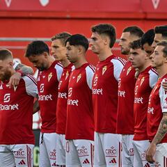 El Murcia se mete presión