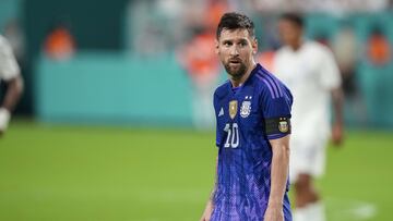 MIAMI GARDENS, FLORIDA - SEPTEMBER 23: Forward Lionel Messi #10 of Argentina looks on during the international friendly match between Honduras and Argentina at Hard Rock Stadium on September 23, 2022 in Miami Gardens, Florida.   Eric Espada/Getty Images/AFP