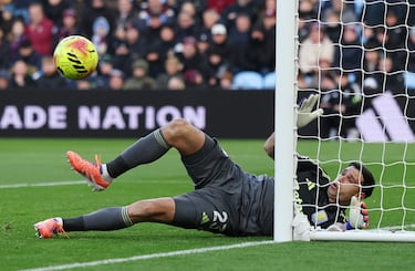 Aston Villa agudiza la crisis de Wolverhampton