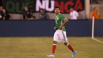 'Tecatito' Corona declina de la Selección Mexicana para Copa Confederaciones