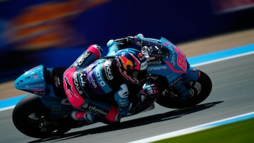 JEREZ DE LA FRONTERA, SPAIN - APRIL 24: David Alonso (80) of Colombia and CFMOTO Gaviota Aspar Team Kalex during free practice ahead of the MotoGP of Spain Gran Premio Estrella Galicia 0,0 de España 2025 at Circuito de Jerez on April 25, 2025 in Jerez de la Frontera, Spain. (Photo by Jose Breton/Pics Action/NurPhoto via Getty Images)