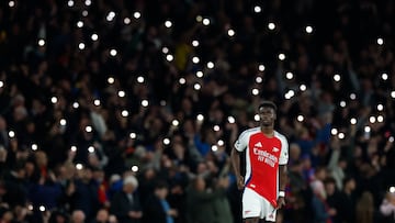 Soccer Football - Premier League - Arsenal v Crystal Palace - Emirates Stadium, London, Britain - April 23, 2025 Arsenal's Bukayo Saka Action Images via Reuters/Peter Cziborra EDITORIAL USE ONLY. NO USE WITH UNAUTHORIZED AUDIO, VIDEO, DATA, FIXTURE LISTS, CLUB/LEAGUE LOGOS OR 'LIVE' SERVICES. ONLINE IN-MATCH USE LIMITED TO 120 IMAGES, NO VIDEO EMULATION. NO USE IN BETTING, GAMES OR SINGLE CLUB/LEAGUE/PLAYER PUBLICATIONS. PLEASE CONTACT YOUR ACCOUNT REPRESENTATIVE FOR FURTHER DETAILS..