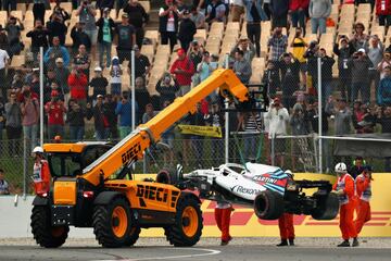 Hamilton consigue la pole en Montmeló