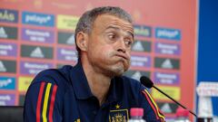 ZARAGOZA, 23/09/2022.- El entrenador de la selección española, Luis Enrique, ofrece una rueda de prensa este viernes en el estadio de la Romareda, en Zaragoza, antes de los partidos de la Liga de Naciones contra Suiza, el 24 de septiembre, y Portugal, tres días después. EFE/ Javier Belver
