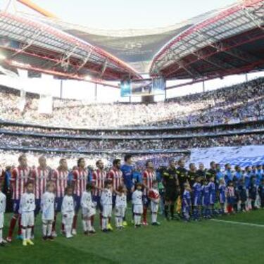 La Supercopa presenta esta noche otro derbi con premio